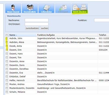 Dozenten können per Serienbrief angeschrieben werden.